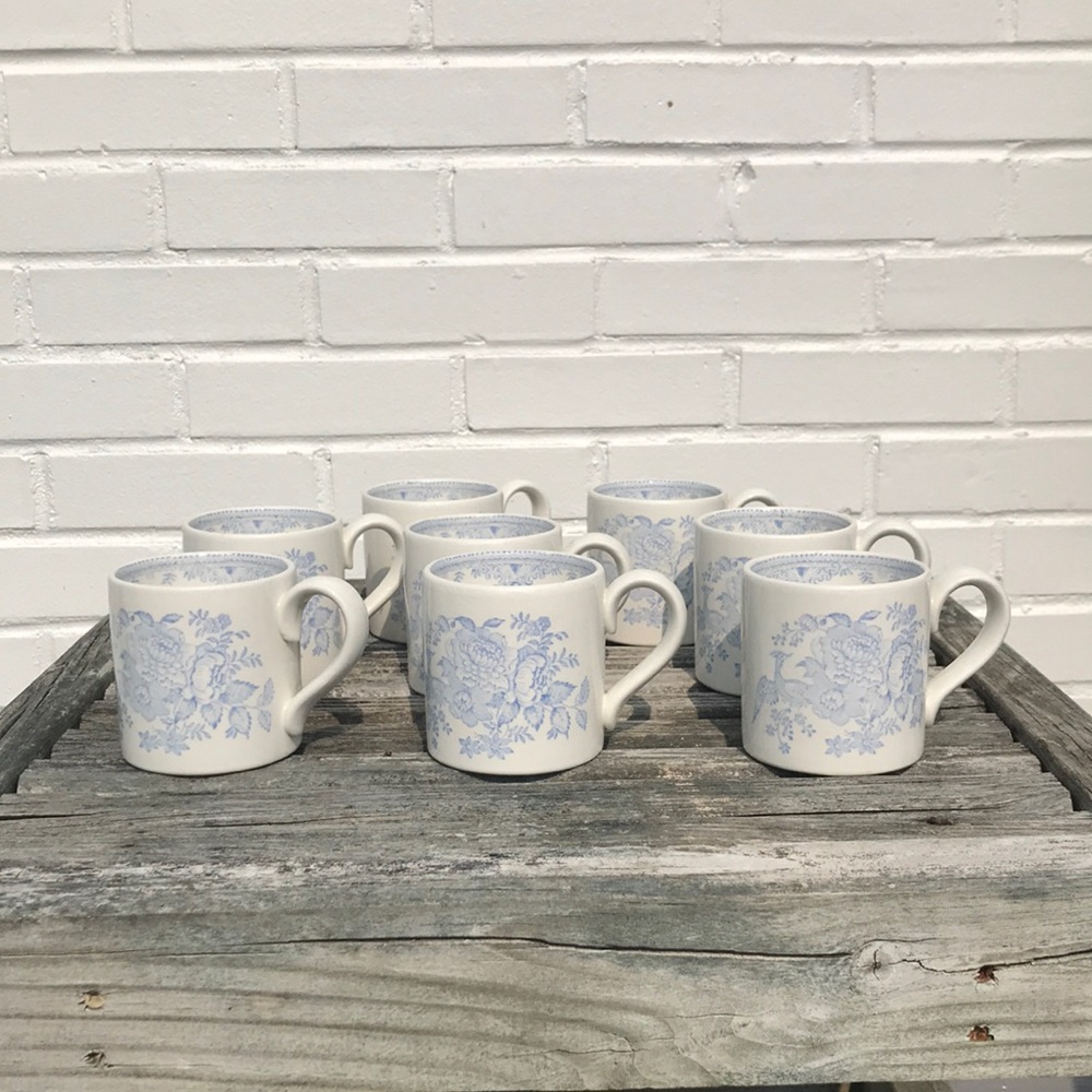 Dropping soon set of 8 mugs cups china